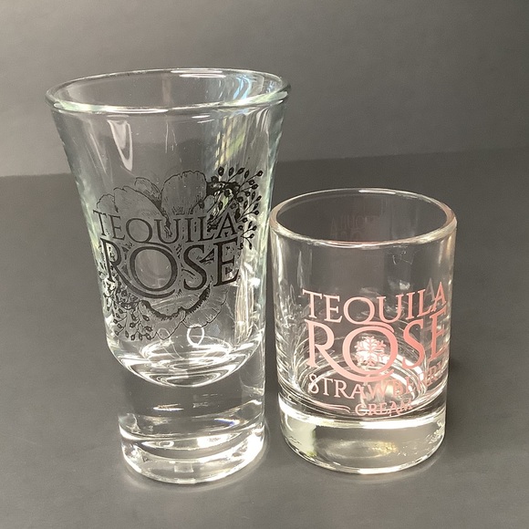 2 New TEQUILA ROSE Limited Edition Strawberry Cream Highball/Short Shot Glasses - Picture 1 of 5